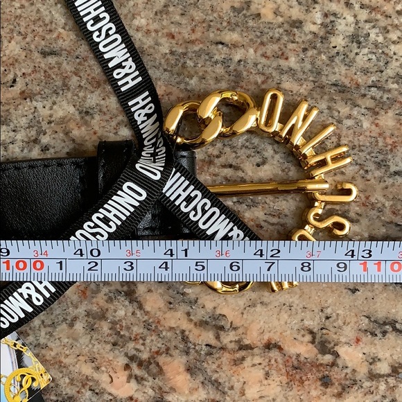 H&M [tv] Moschino Black Leather & Chain Logo Belt - Picture 7 of 8